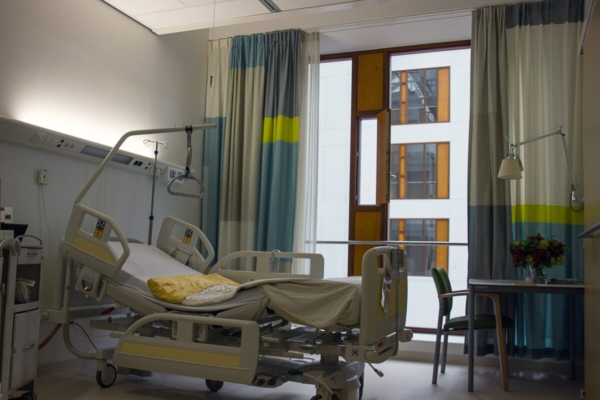 jenis hospital bed